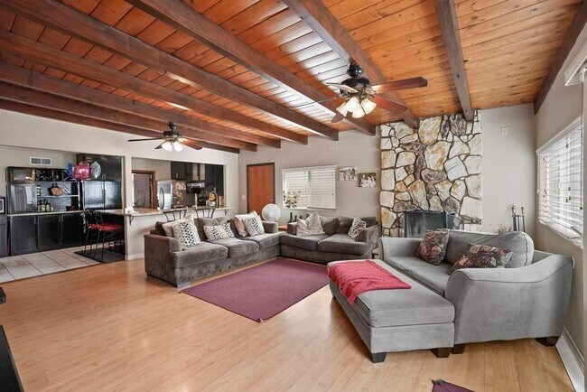1611 Sombrero Way San Diego, CA 92154 photo 2