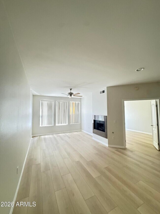6900 E Princess Dr Phoenix, AZ 85054 photo 4