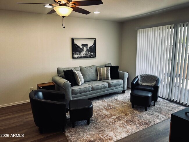 4354 N 82nd St Scottsdale, AZ 85251 photo 2