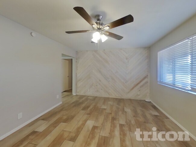 826 W Del Rio St Chandler, AZ 85225 photo 4