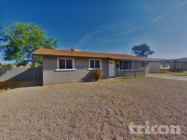 826 W Del Rio St Chandler, AZ 85225 photo 2
