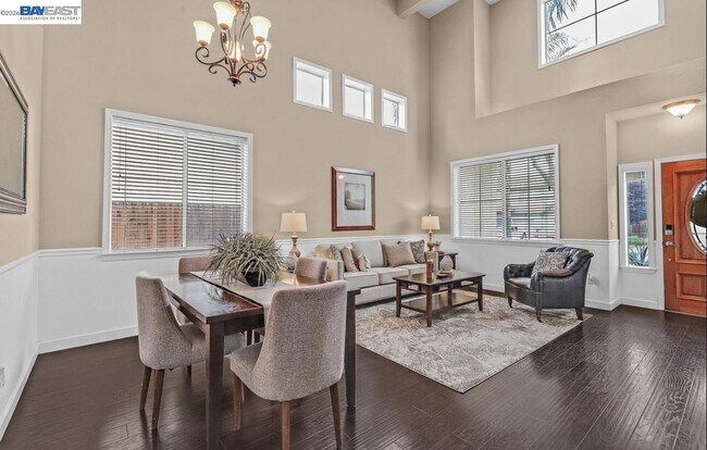 828 Hollowbrook Dr Brentwood, CA 94513 photo 4