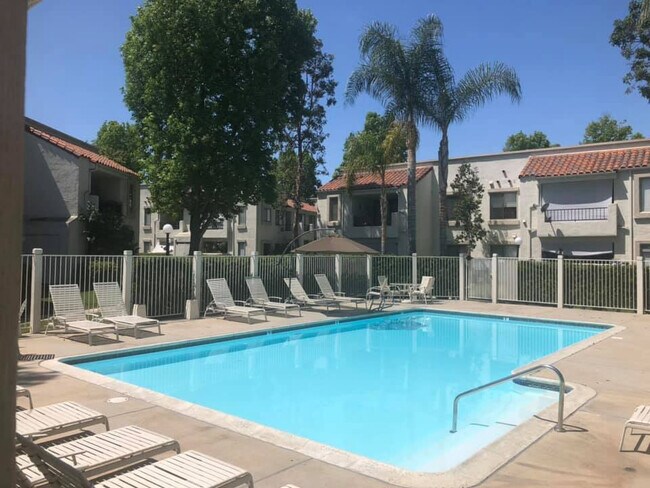 8367 Capricorn Way San Diego, CA 92126 photo 5