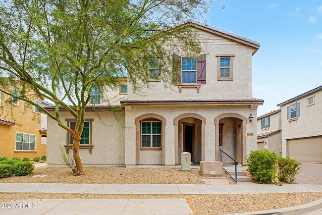 Modern Two-story Home With Upgraded Kitchen &amp; Ev Charging photo 5