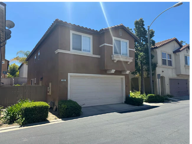 826 Caminito Siena Chula Vista, CA 91911