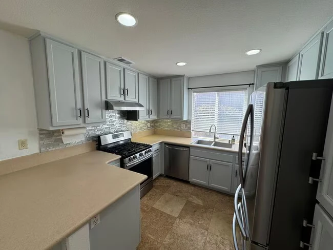 826 Caminito Siena Chula Vista, CA 91911 photo 5