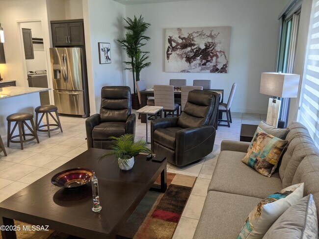 30987 S Basalt Dr Oracle, AZ 85623 photo 2