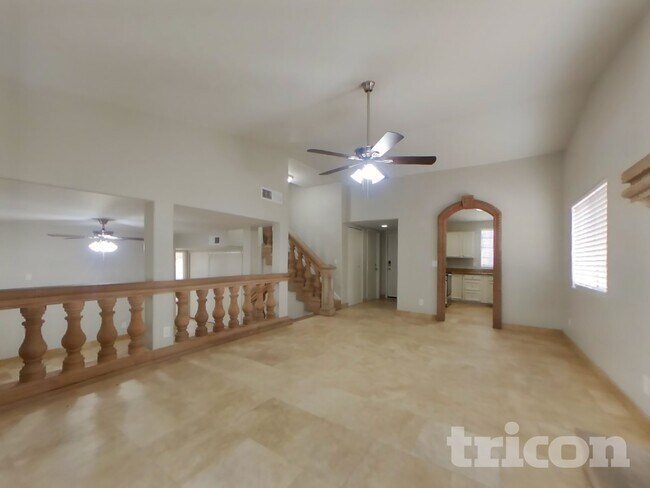 4775 W Morrow Dr Glendale, AZ 85308 photo 3