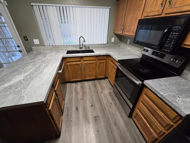 3420 W Campo Bello Dr Phoenix, AZ 85053 photo 3