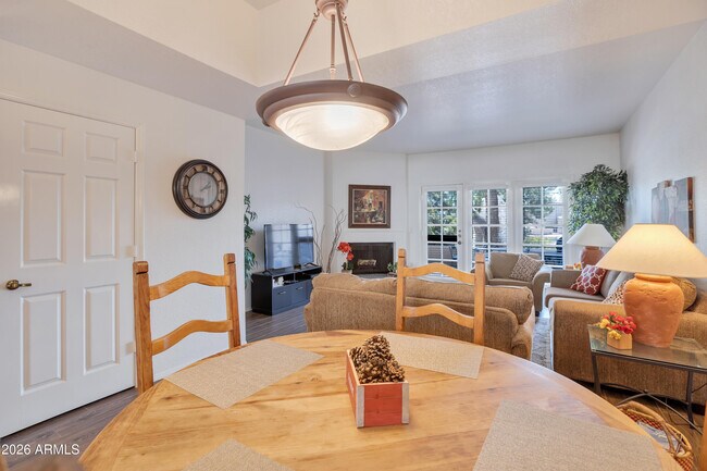 6142 N 29th St Phoenix, AZ 85016 photo 4