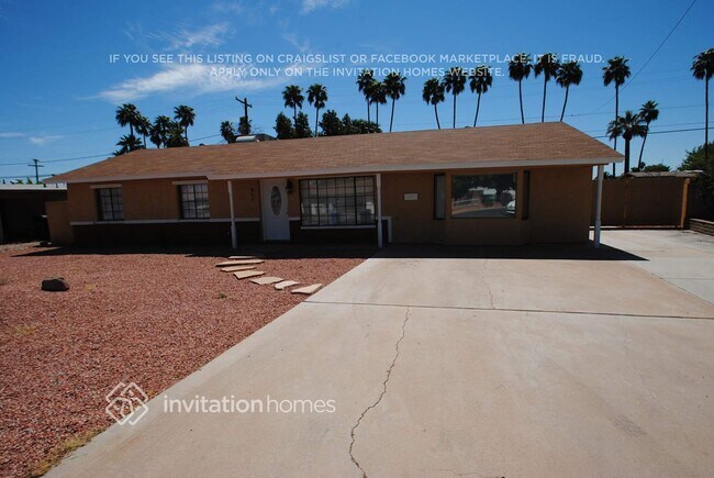 907 N Wedgewood Dr photo 2