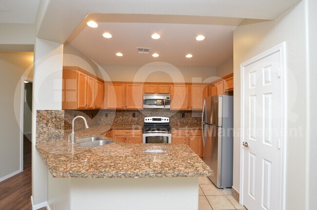 43308 N Vista Hills Dr Anthem, AZ 85086 photo 3