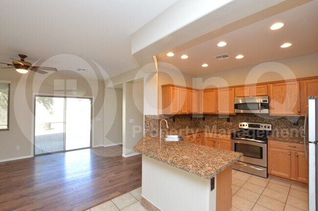 43308 N Vista Hills Dr Anthem, AZ 85086 photo 4