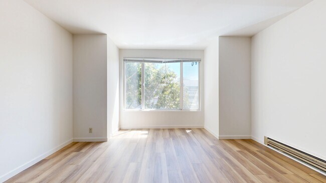 3220 Geary Blvd San Francisco, CA 94118 photo 2