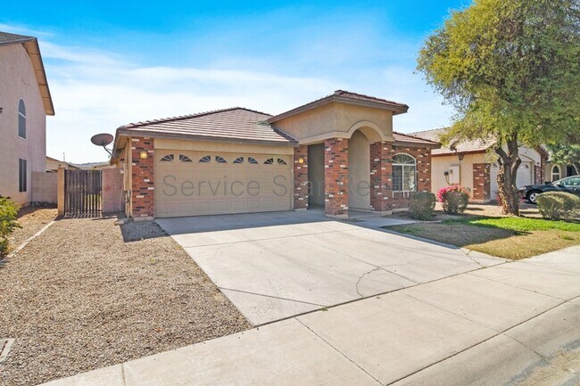 3021 W Grenadine Rd Phoenix, AZ 85041 photo 2