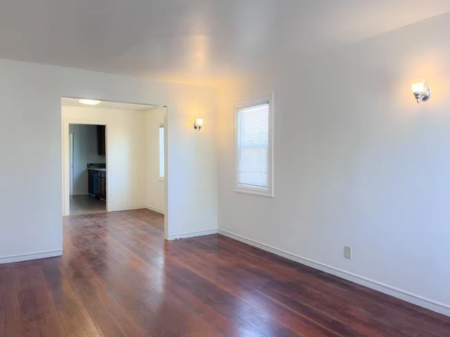 1054 Cornell Ave Albany, CA 94706 photo 3