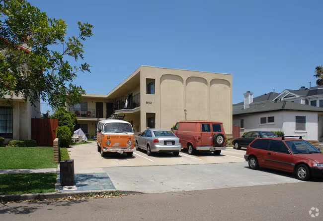 Elan Beachlofts
