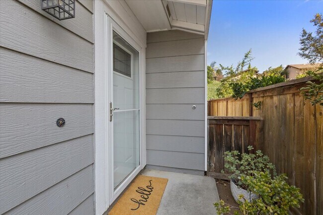 274 Boleroridge Pl Escondido, CA 92026 photo 3