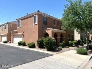 2547 E Bart St Gilbert, AZ 85295 photo 2