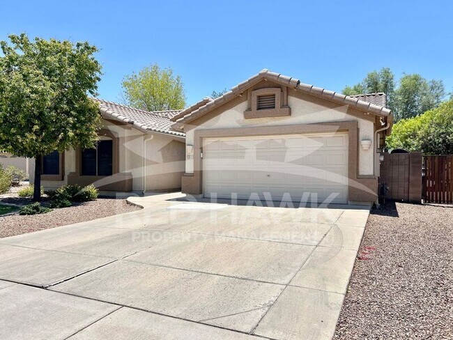 3863 E Linda Ct Gilbert, AZ 85234 photo 2