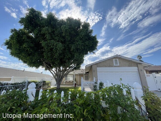 13104 Avenida Grande San Diego, CA 92129 photo 2