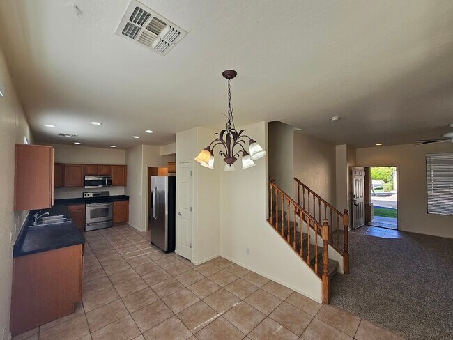 1333 E Thompson Way Chandler, AZ 85286 photo 4