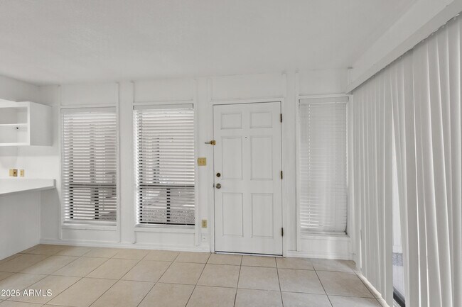 3002 N 70th St Scottsdale, AZ 85251 photo 4