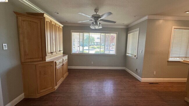 101 Shady Ln Antioch, CA 94509 photo 4
