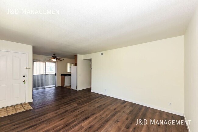 521 Calle Montecito Oceanside, CA 92057 photo 4