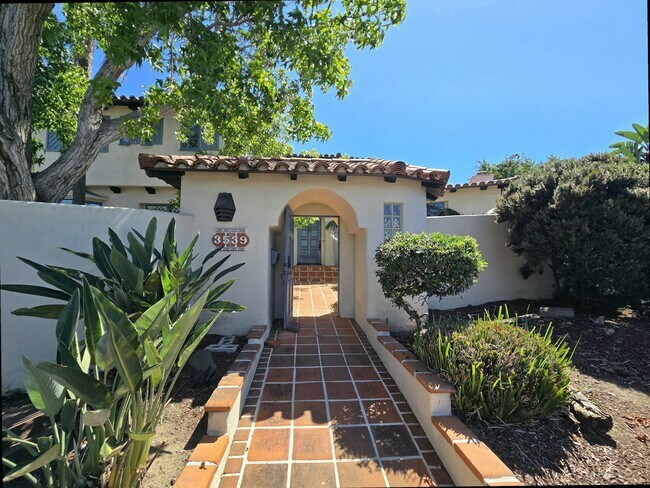 3539 Elliott St San Diego, CA 92106 photo 2