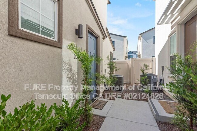 208 Canopy Trails Pl Fallbrook, CA 92028 photo 3