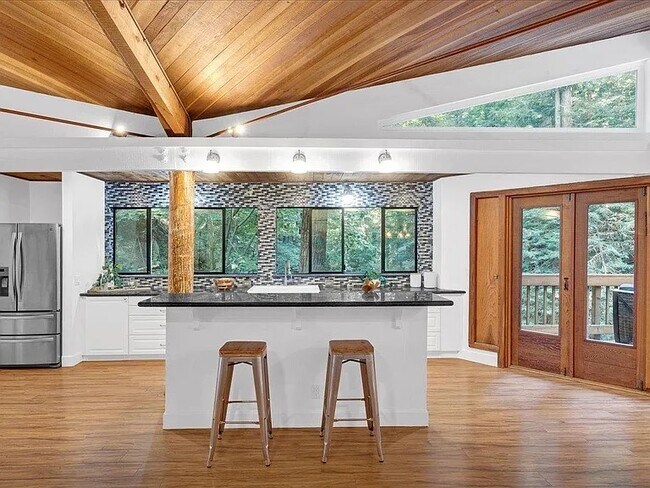 2727 Smith Grade Rd Santa Cruz, CA 95060 photo 5