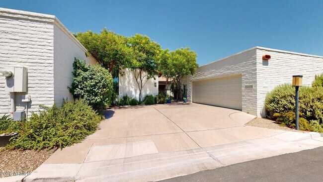 7346 E Krall St Scottsdale, AZ 85250