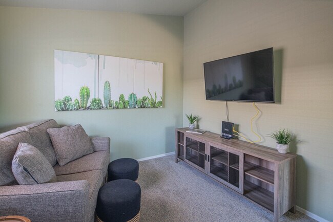 1541 E Peregrine Trail Casa Grande, AZ 85122 photo 4