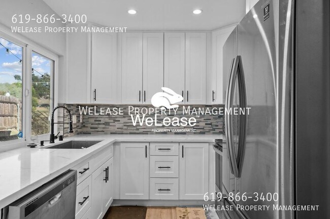 10764 Valor Pl Santee, CA 92071