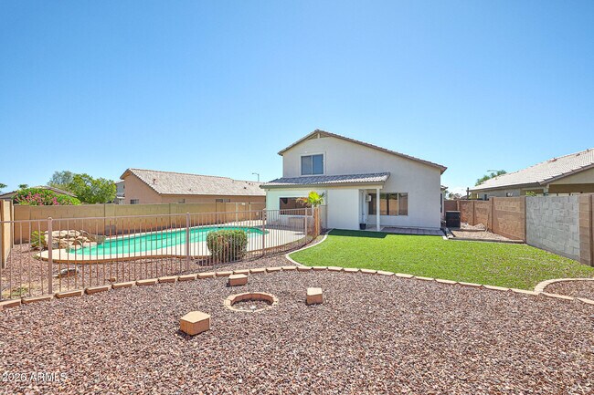16176 W Statler St Surprise, AZ 85374 photo 2