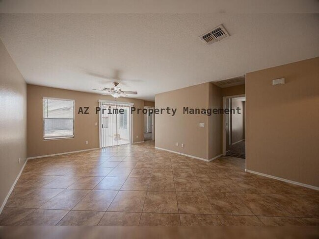 6413 W Elwood St Phoenix, AZ 85043 photo 4