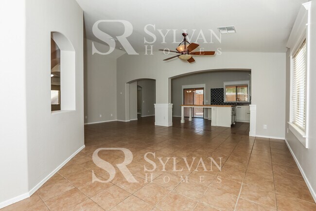 43543 W Blazen Trail Maricopa, AZ 85138 photo 3