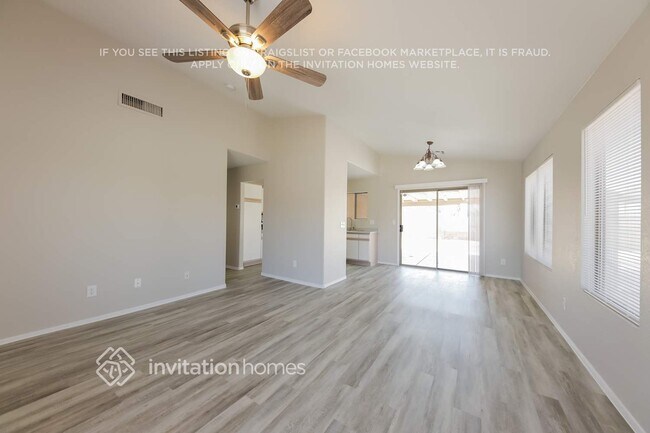 8559 W Carol Ave Peoria, AZ 85345 photo 4