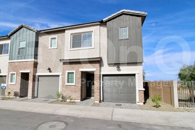 2742 W Red Fox Rd Phoenix, AZ 85083 photo 2