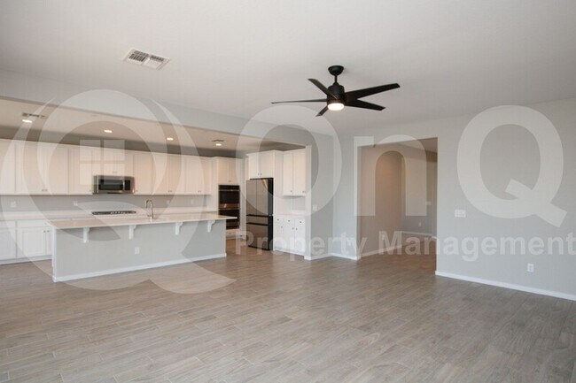 22206 N Daniel Dr Maricopa, AZ 85138 photo 2