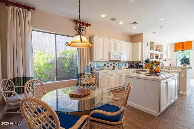 2347 W River Rock Ct Phoenix, AZ 85086 photo 4