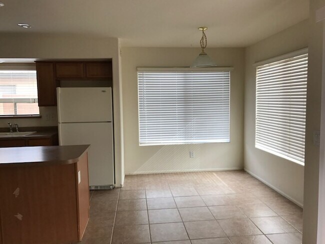 42207 Chambers Dr Maricopa, AZ 85138 photo 4