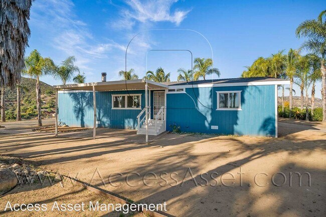 4942 White Lilac Rd Fallbrook, CA 92028