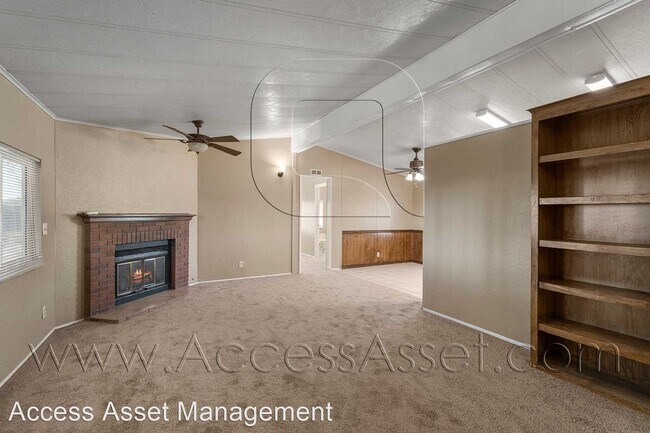4942 White Lilac Rd Fallbrook, CA 92028 photo 3