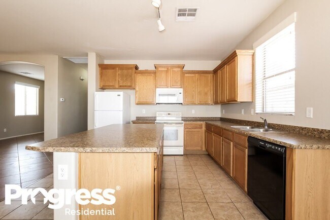 15558 W Laurel Ln Surprise, AZ 85379 photo 5