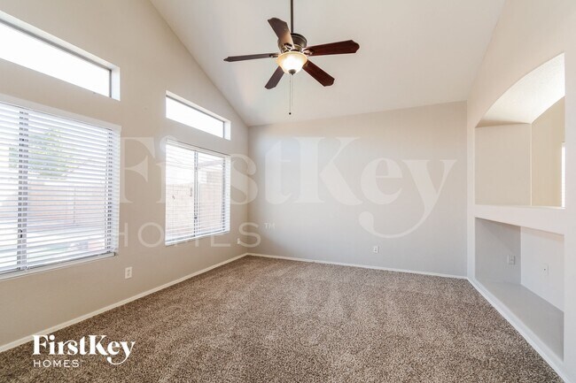8560 W Vogel Ave Peoria, AZ 85345 photo 4