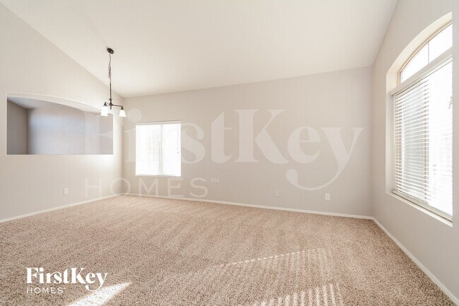 8560 W Vogel Ave Peoria, AZ 85345 photo 3