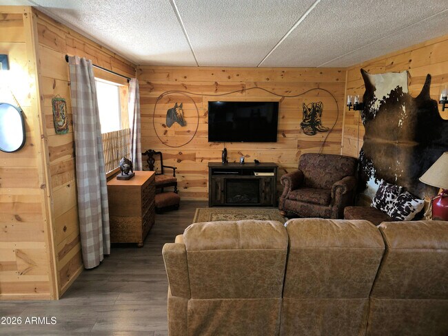 90 W Yavapai St Wickenburg, AZ 85390 photo 3