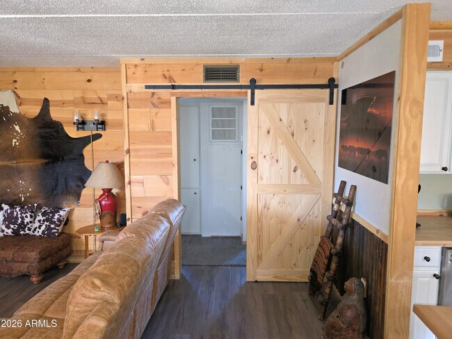 90 W Yavapai St Wickenburg, AZ 85390 photo 5